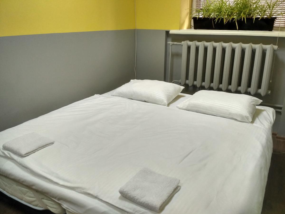 Hello Yellow Hostel Днепр Экстерьер фото